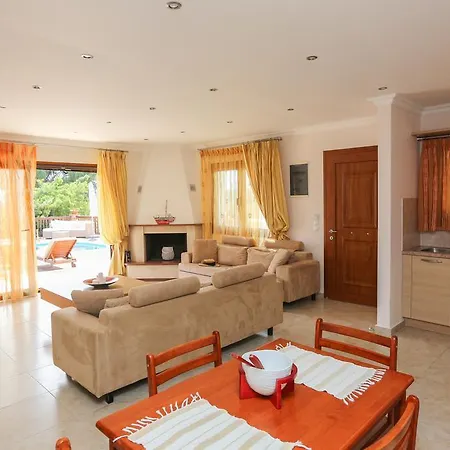 Jasmine Villas & Suites Villa Troulos