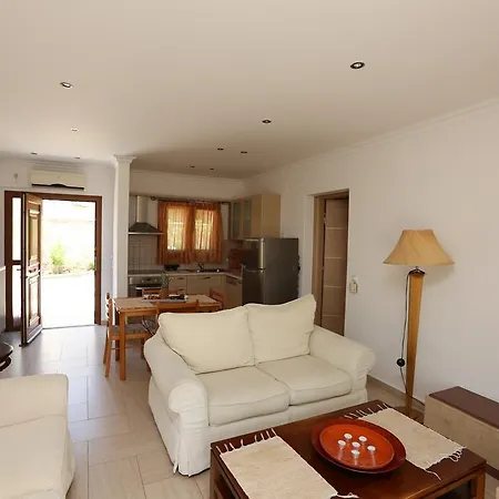 Jasmine Villas & Suites * Troulos
