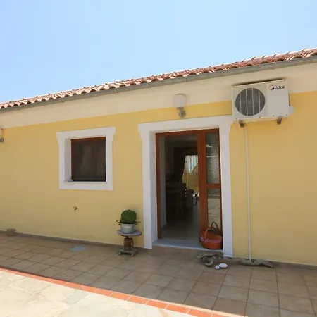 Jasmine Villas & Suites * Troulos