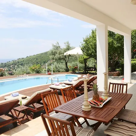 Villa Jasmine Villas & Suites