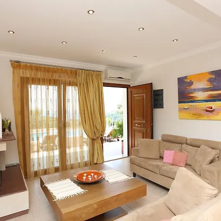 Jasmine Villas & Suites * Troulos
