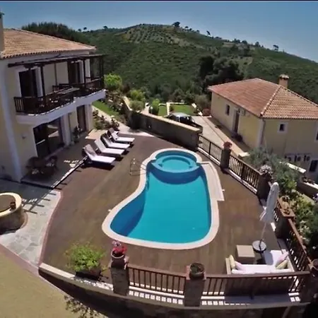 Jasmine Villas & Suites * Troulos