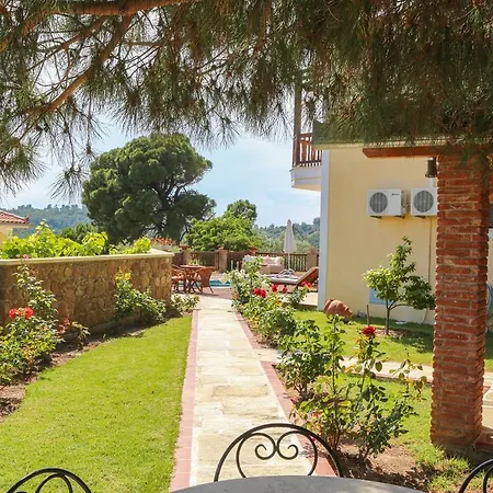 Jasmine Villas & Suites