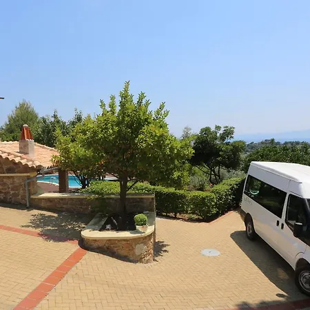 Jasmine Villas & Suites *